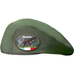 Coppola verde con il patch...