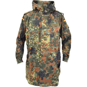 Giacca tipo parka militare...